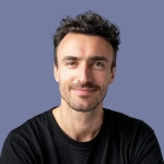 Lucas Dubois Témoignage de Lucas Dubois, appréciant la refonte complète de son image en ligne grâce à l'agence, soulignant leur créativité et leur capacité à transformer la stratégie web avec des solutions adaptées.